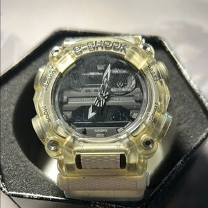 listing-status-banner